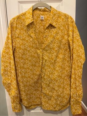 GAP Yellow Floral-Print Button-Down Shirt